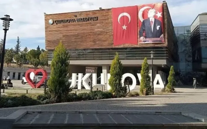 Çukurova Belediyesi’nde Bankamatik Personeli Ve Usulsüz İhale Operasyonu! İşte Detaylar