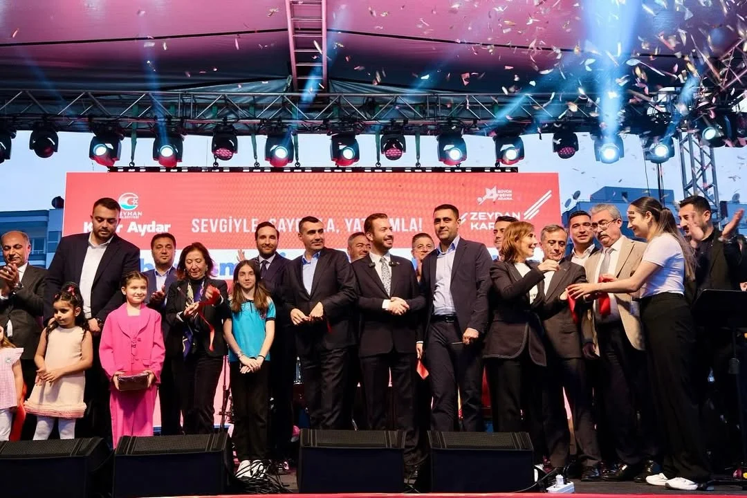 Ceyhan’da İsmet İnönü Kent Meydanı Açıldı!