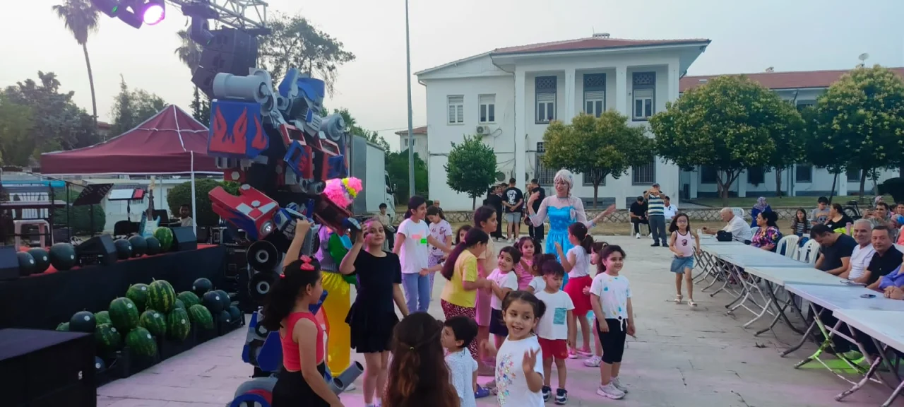 Ceyhan Karpuz Festivali Renkli Görüntülerle Kutlandı