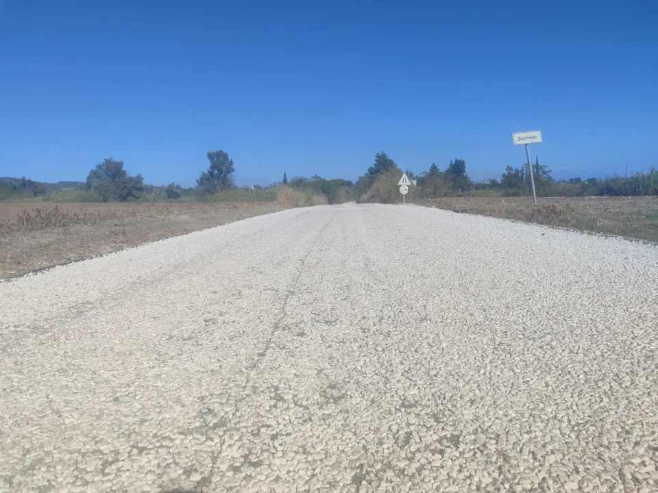Yumurtalık’ta Yollar Cıncık Gibi Oluyor