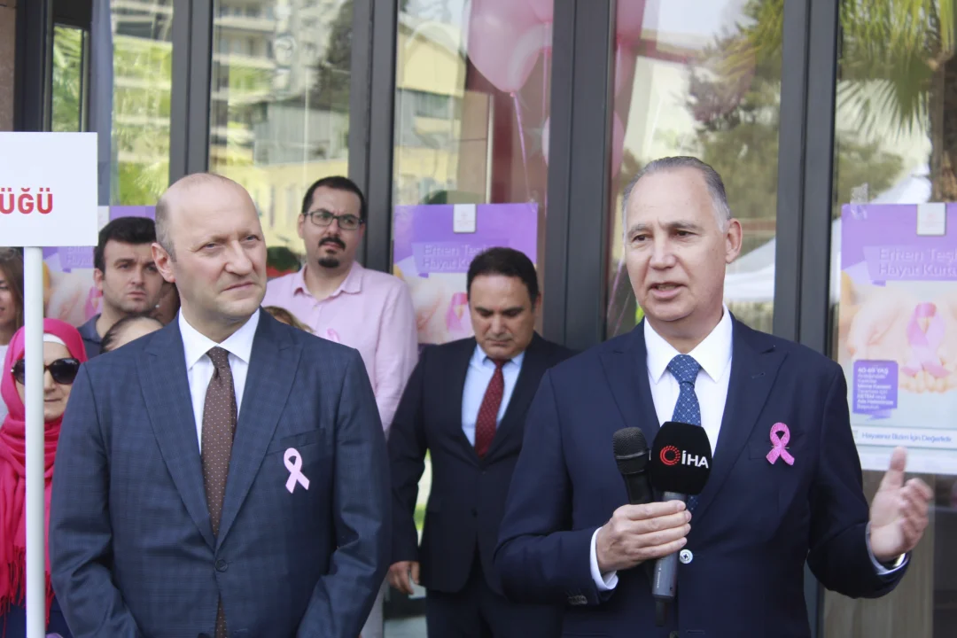 Meme Kanseri Farkındalık Ayı’nda Anlamlı Etkinlik