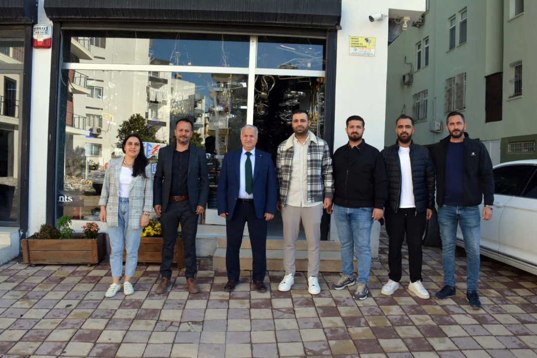 Ceyhan Kaymakamı’ndan Esnafa ve Stajyer Öğrencilere Destek Ziyareti