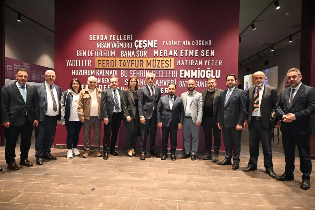 30 Radyo ve TV Yöneticisi Sarıçam’da Buluştu: Sanat ve İletişim Vizyonu Konuşuldu