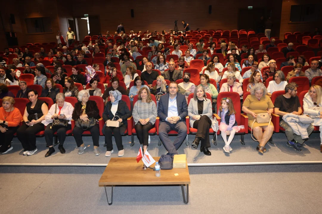 Adana’da Bilim Sahneye Çıktı: 