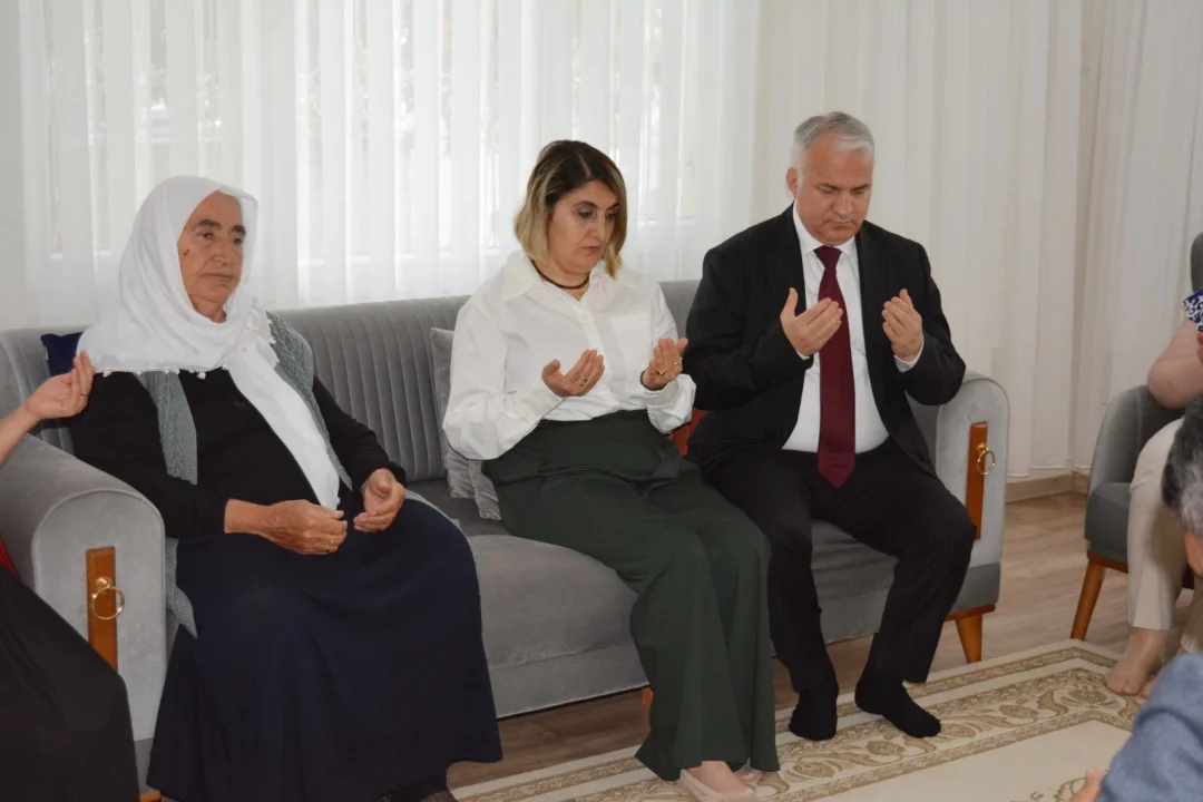 Şehit Anneleri Başımızın Tacı: Ceyhan Kaymakamı’ndan Anlamlı Ziyaret