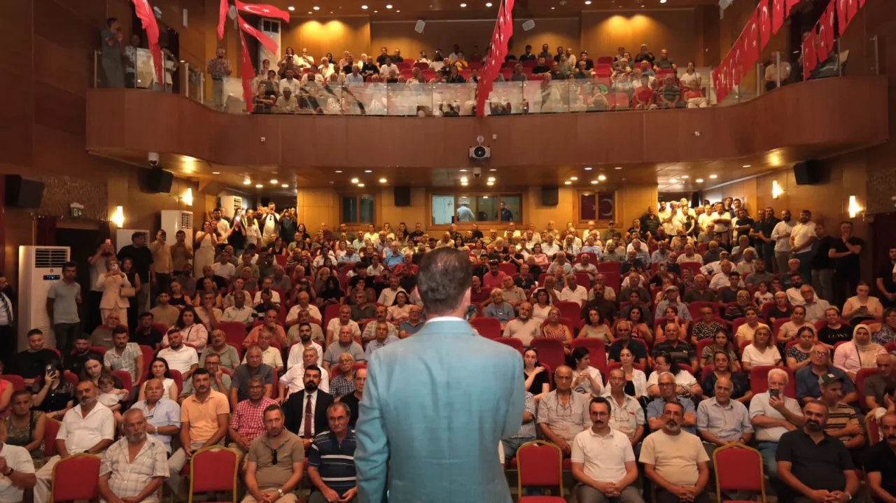 Kadir Aydar’dan Siyasi Alarak Radikal Karar: 