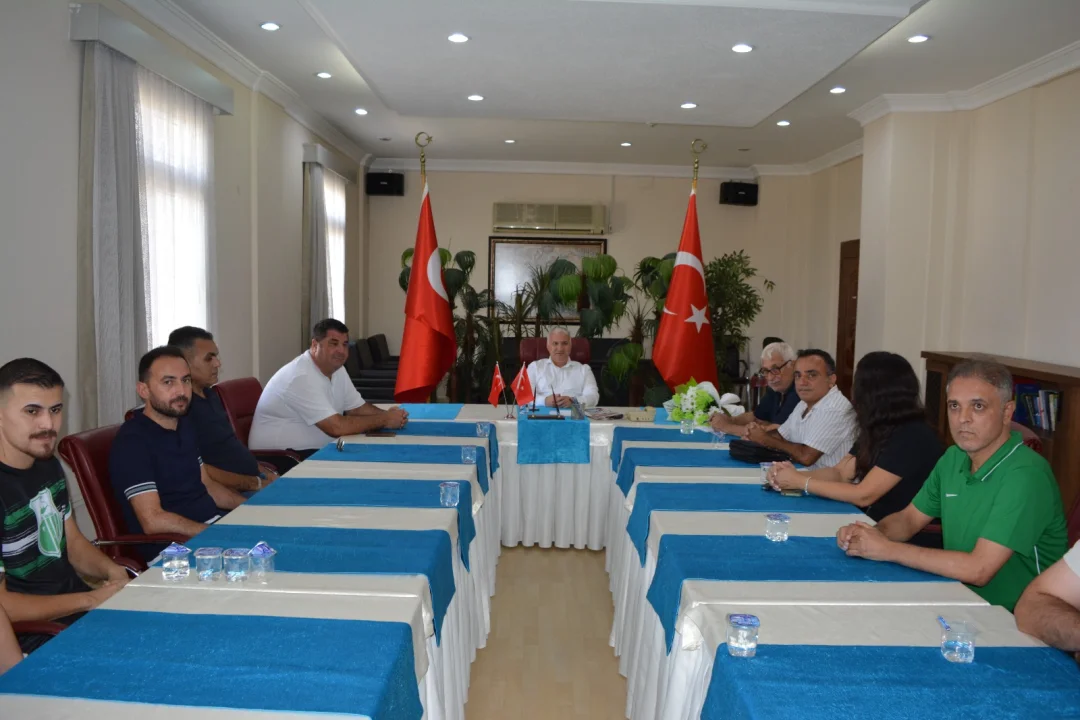 Ceyhan FK 1967’den Kaymakam Kurtyemez’e Ziyaret: Sezon Hazırlıkları Resmen Başladı!